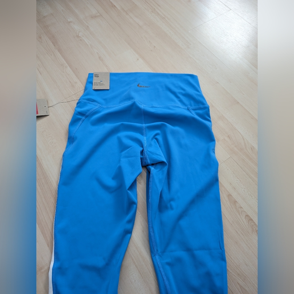 Nike yoga pants - Picture 4 of 4
